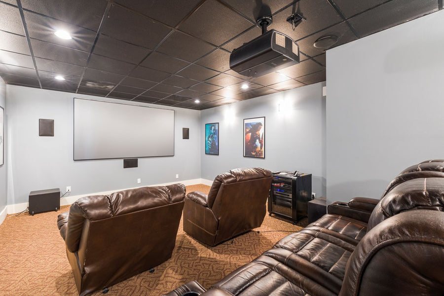 What is Projector Screen Gain? Complete Guide to Choosing the Right Gain — TrueThrow Canada